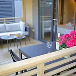 Mobile Homes & Ljutic 3*