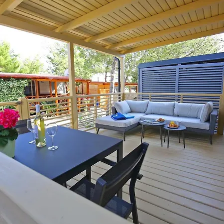 假日公园 Mobile Homes & Ljutic 比奥格勒·纳·莫鲁