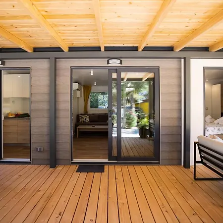 Mobile Homes & Ljutic 3* 比奥格勒·纳·莫鲁