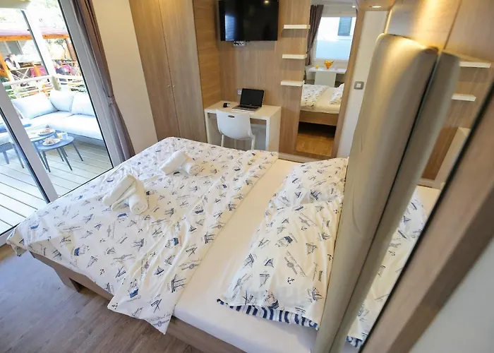 Mobile Homes & Ljutic Πάρκο διακοπών 3*