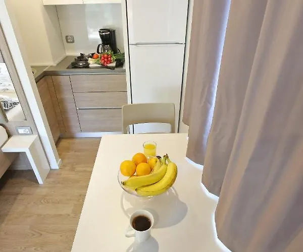 Πάρκο διακοπών Mobile Homes & Ljutic Biograd Na Moru