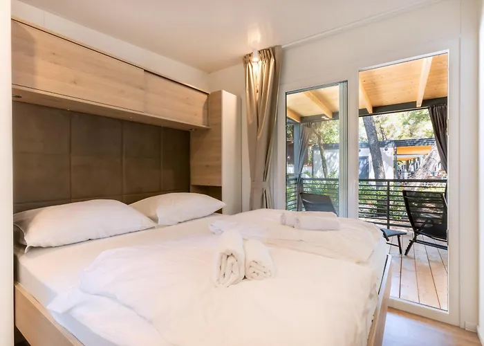 Mobile Homes & Ljutic Πάρκο διακοπών 3*