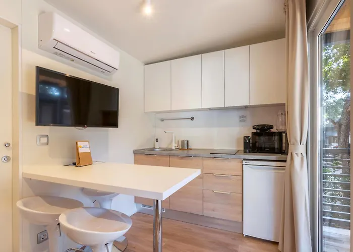 Mobile Homes & Ljutic Biograd Na Moru