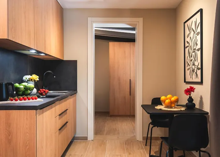 Mobile Homes & Ljutic 3*