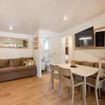 Mobile Homes & Bungalows Ljutic Vakantiepark 3*
