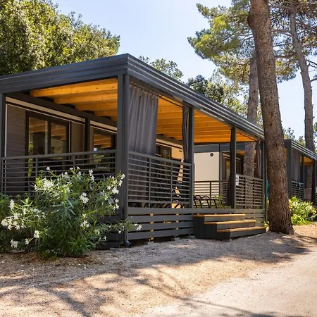 Mobile Homes & Ljutic Prázdninový areál