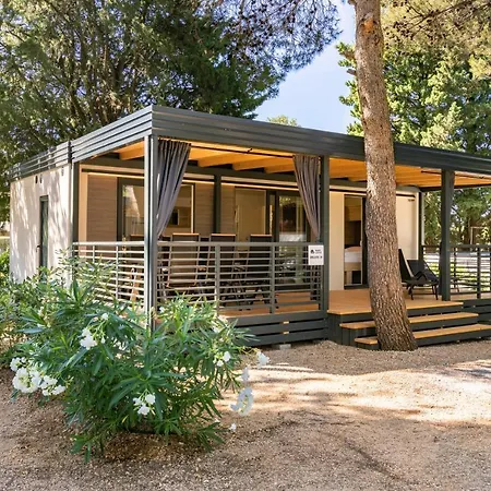 Holiday park Mobile Homes & Bungalows Ljutic