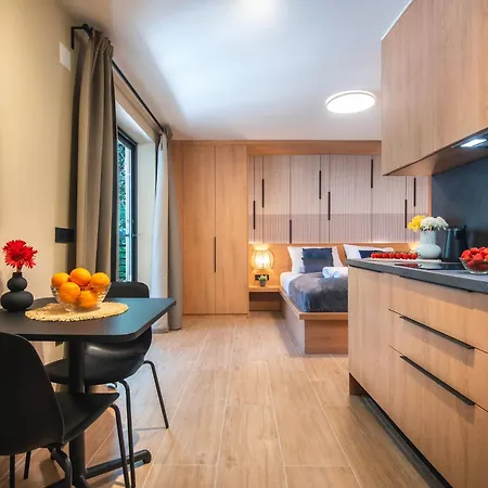 Πάρκο διακοπών Mobile Homes & Bungalows Ljutic 3*