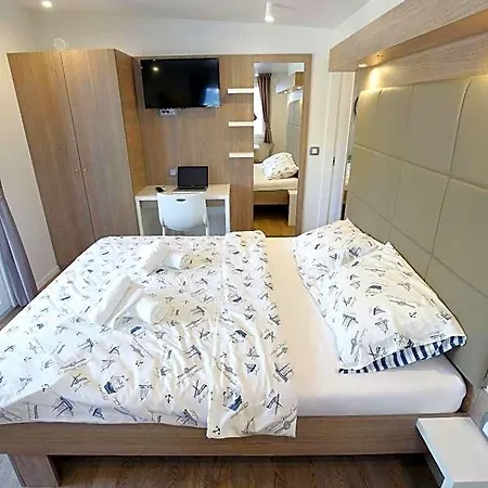 Mobile Homes & Ljutic 3* Biograd Na Moru