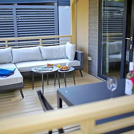 Aldeamento Turístico Mobile Homes & Ljutic Biograd Na Moru