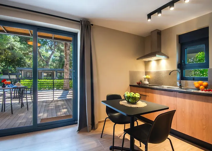 Mobile Homes & Ljutic Vakantiepark Biograd Na Moru